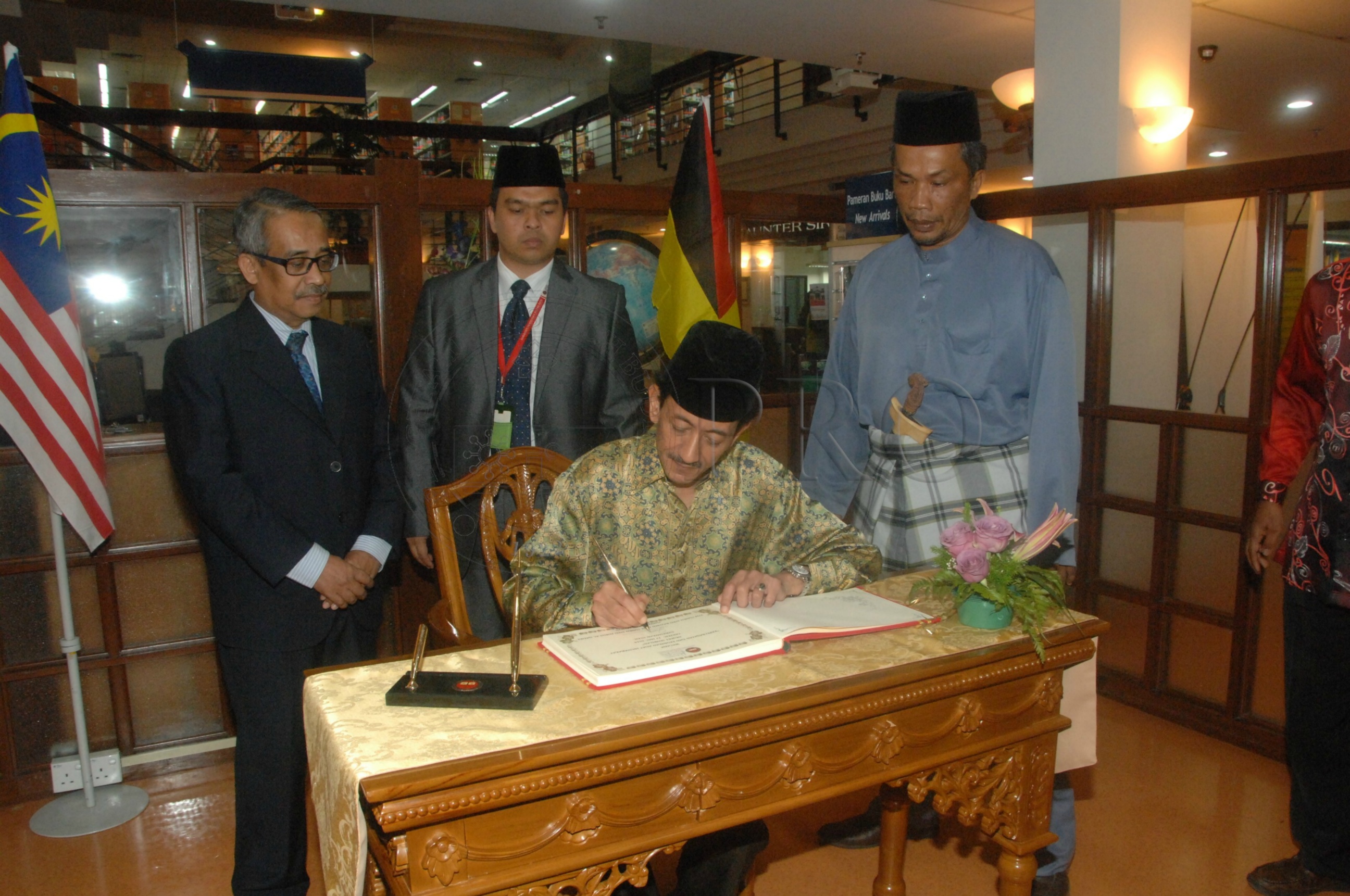 PRO 14 33 WACANA FBA 0066